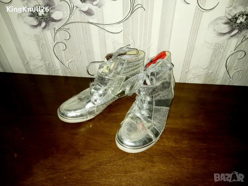 Сребърни кецове, снимка 1