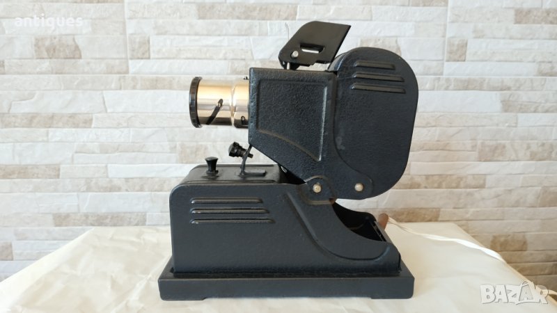 Стар руски Филмоскоп (Диапроектор) ФГК-49, 1950г. - Сделано в СССР - Антика, снимка 1