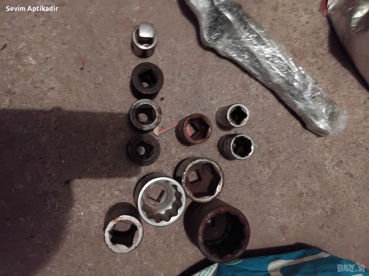 Гнезда за ключ вложки, снимка 1