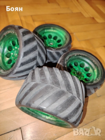 Радиоуправляем модел, снимка 2 - Електрически играчки - 53950964