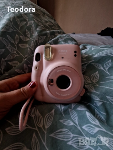 Камера Instax mini 11