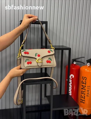 Coach cherry bag, снимка 3 - Чанти - 55756820
