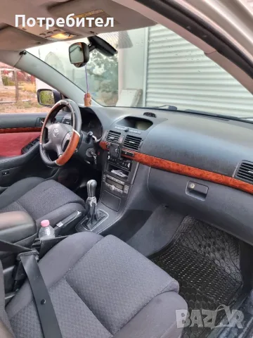Toyota Avensis 2.0, снимка 10 - Автомобили и джипове - 55749172