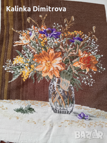 Гоблен ваза с цветя.Размер 42/36см.
