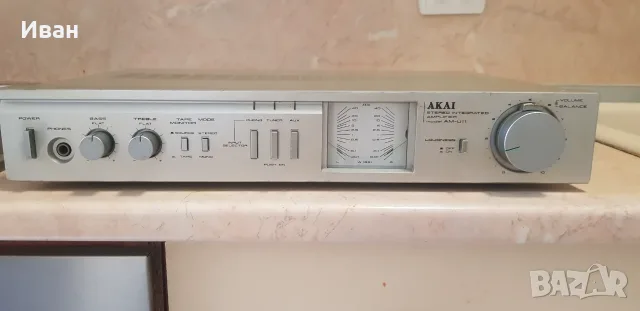 Усилвател Akai AM-U11