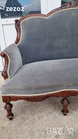 Антикварен диван масив орех, снимка 3 - Дивани и мека мебел - 54087029