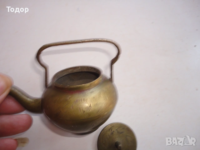 Старинен бронзов чайник съд гравюри , снимка 7 - Антикварни и старинни предмети - 54095521