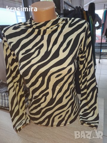 Блузки с принт, снимка 1 - Блузи с дълъг ръкав и пуловери - 42449232
