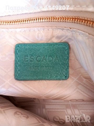 Дамска чанта Escada Винтидж, снимка 2 - Чанти - 51596979