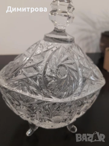 Кристална бонбониера, захарница, стъклена гарафа и кристална чаша, снимка 2 - Прибори за хранене, готвене и сервиране - 50832712