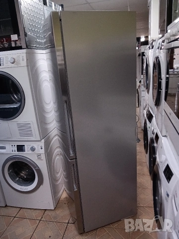 Иноксов комбиниран хладилник с фризер Сименс Siemens А+++ с две години гаранция!, снимка 7 - Хладилници - 53908217