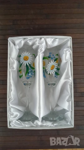 Две чаши за шампанско, ръчно рисувани, снимка 5 - Чаши - 50676599