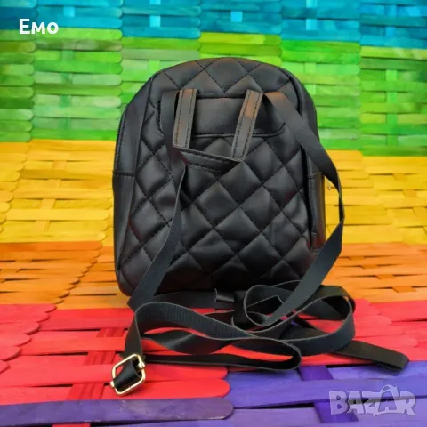 Дамска кожена Раничка, снимка 5 - Раници - 48666292