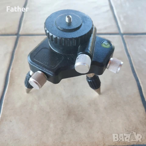 Стойка тринога за лазерен нивелир