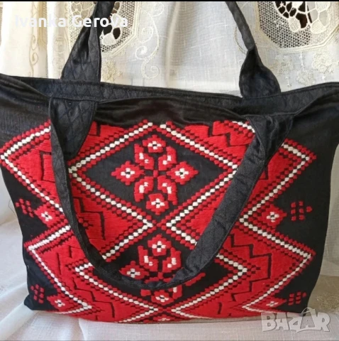 Ръчно бродирана дамска чанта