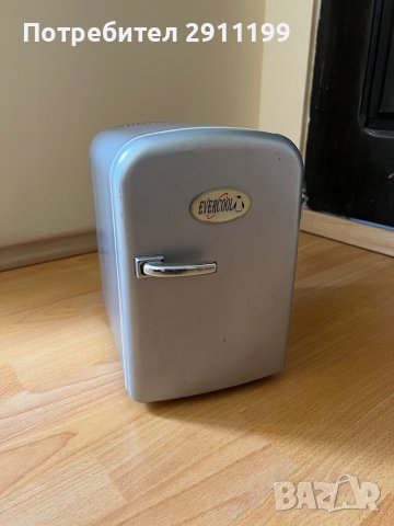 Малък термоелектрически хладилник Evercool, снимка 1 - Хладилници - 39994820
