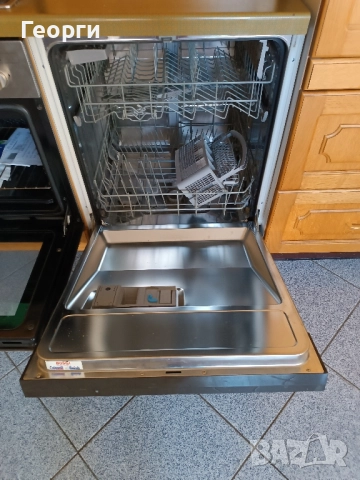 Кухня, комплект с всички електроуреди, снимка 5 - Кухни - 51647530