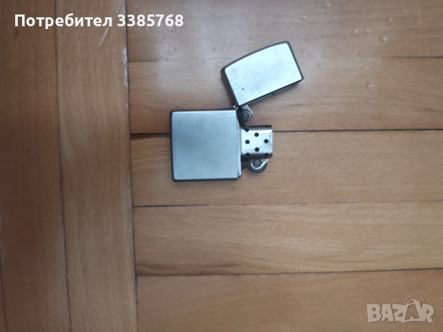 Оригинална бензинова запалка Zippo, снимка 2 - Запалки - 52597092