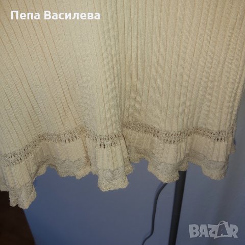 Дамска тениска на Christian Lacroix  bazar, снимка 5 - Тениски - 29931478
