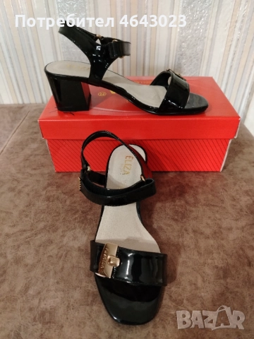 Продавам Лачени сандали BOLGARI – елегантност със златен акцент