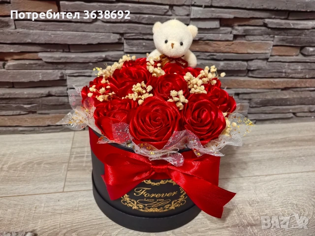 Букети от сатенени рози 