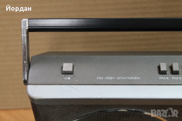 Радио GRUNDIG CONCERT BOY 220, снимка 2 - Радиокасетофони, транзистори - 35206576
