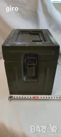 Два броя метални армейски кутии от соца, снимка 11 - Колекции - 55803269