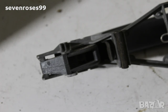 Дръжка външна задна лява Фолксваген Голф 5 Джета VW Golf 5 Jetta  1K0837886A, снимка 5 - Части - 50659538