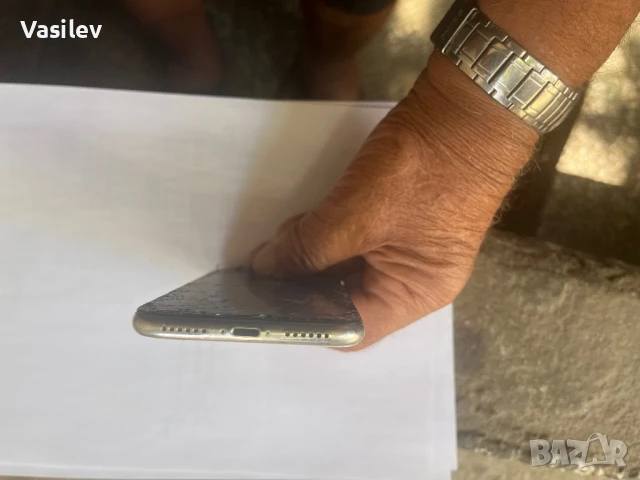 Aйфон XP  за части, снимка 2 - Резервни части за телефони - 50972555