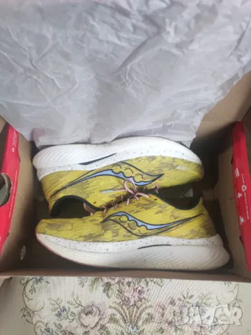 маратонки за бягане Saucony Endorphin Speed 3 Yellow Jaune, снимка 6 - Маратонки - 49749889