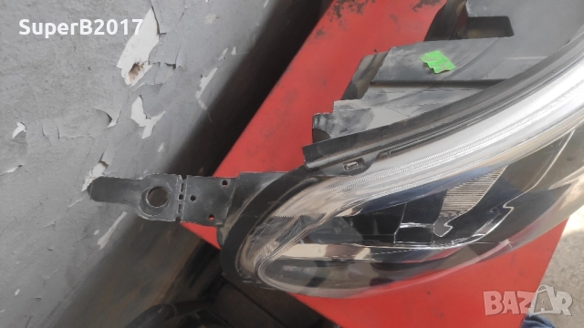 Продавам - оригинален десен фар за Toyota ProAce 2019 г, снимка 4 - Части - 52193310