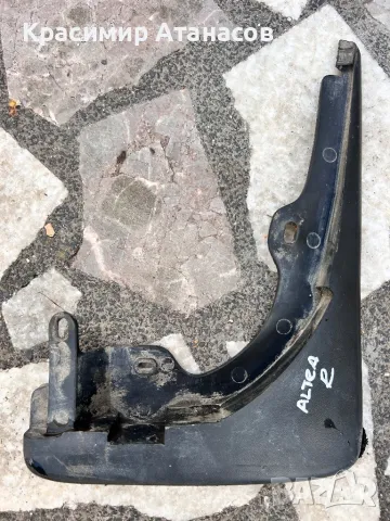 5P0075111. Калобран преден десен за Сеат Алтеа. 2005-2014г