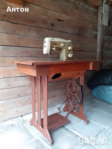Шевна машина НАУМАН, снимка 2 - Антикварни и старинни предмети - 35031533
