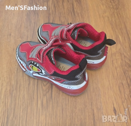 Geox Lights - светещи маратонки, снимка 4 - Детски маратонки - 51784102