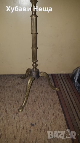 Лампа - стара с кожен абажур и реснички , снимка 3 - Антикварни и старинни предмети - 17534192