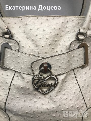 Чанта Guess, снимка 2 - Чанти - 37076116