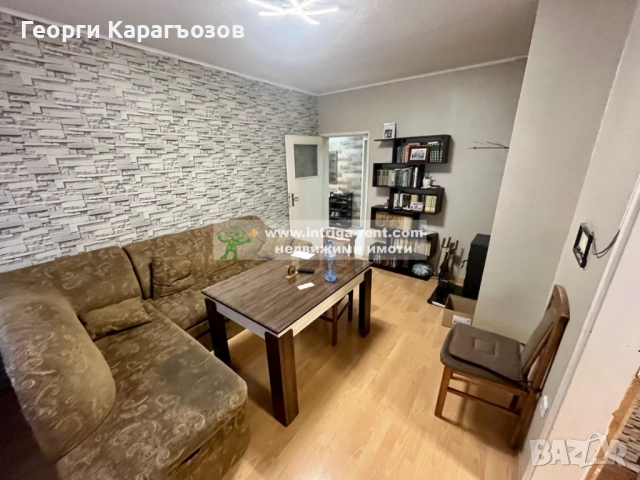 №4011 Многостаен апартамент с гараж, избено помещение и таванска стая в квартал Овчарски, Хасково.