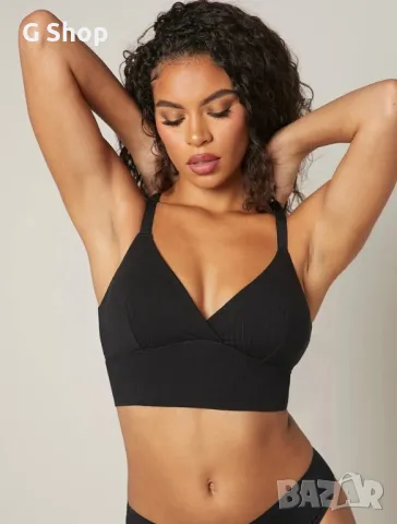 Късо спортно бюстие панталонки с джобче къс потник топ черно, снимка 2 - Спортни екипи - 49917383