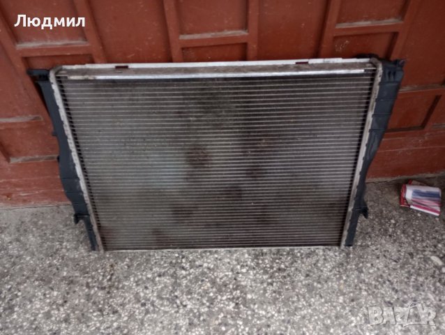 Радиатор охл.с-ма BMW X3, снимка 2 - Части - 39018905