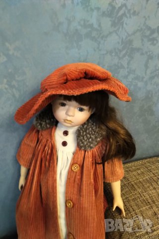 Голяма колекционерска порцеланова кукла намалена, снимка 2 - Колекции - 34066969