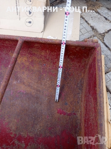 Стара Метална Животинска Хранилка За фураж Тегло 35кг., снимка 13 - Антикварни и старинни предмети - 51571264