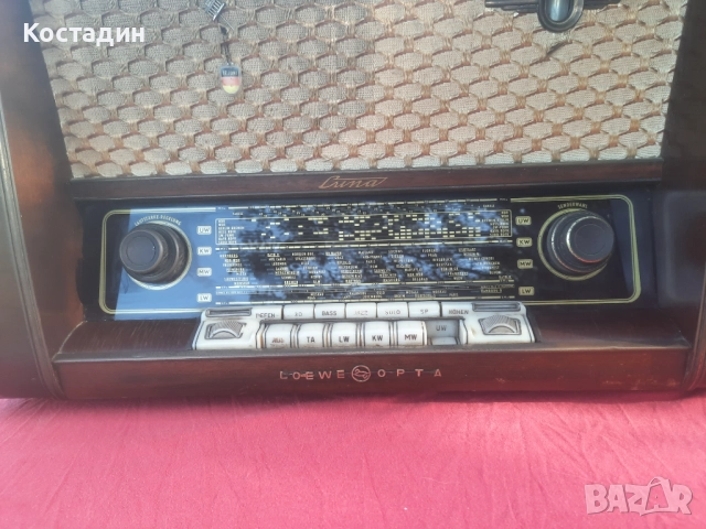 Ретро радио Loewe-Opta; Luna 1741W , снимка 2 - Антикварни и старинни предмети - 52788396