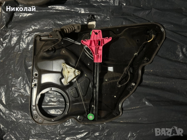 VW Passat B7 комби Стъклоповдигащ механизъм врата задна лява  2010-2014, снимка 2 - Части - 52906158