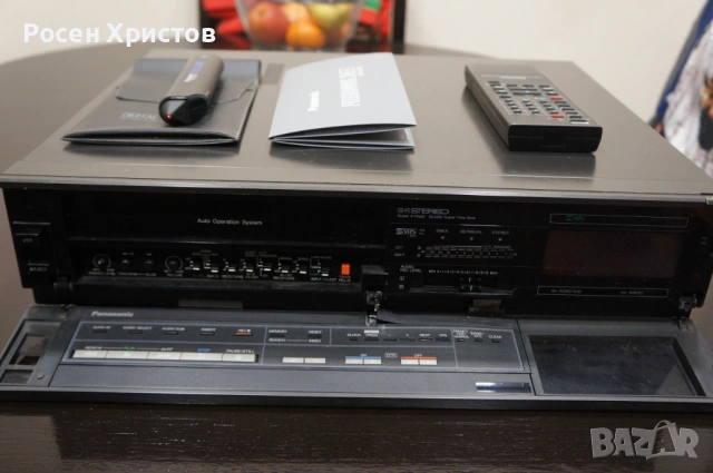 Видеорекордер Panasonic NV-FS1, повреден, с баркод четец и дистанционно