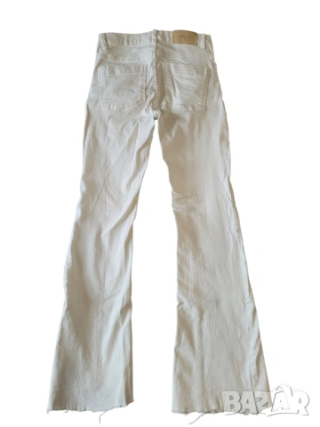 Дамски дънки висока талия Bershka , снимка 4 - Дънки - 53175797