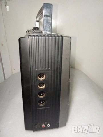 Радиокасетофон ITT, снимка 9 - Радиокасетофони, транзистори - 53341379