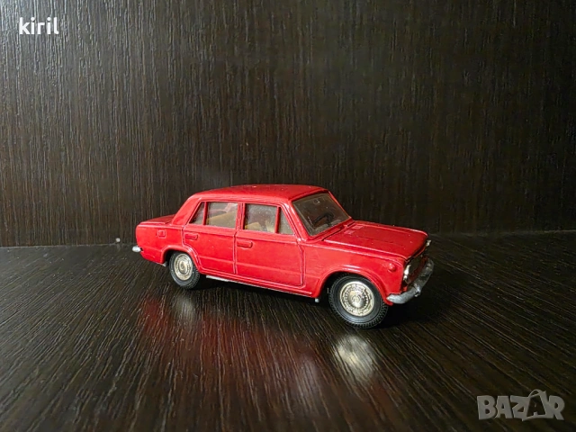 Ваз 2101 сср 1:43 , снимка 5 - Антикварни и старинни предмети - 53054108