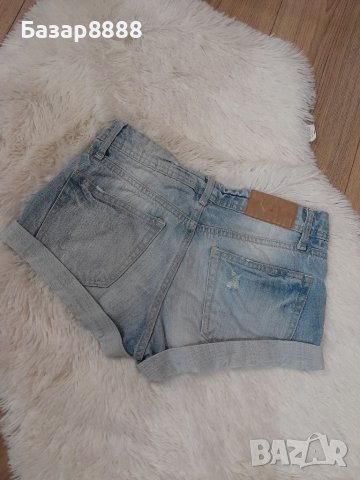 Дамски панталонки Н&М, снимка 3 - Къси панталони и бермуди - 40310276