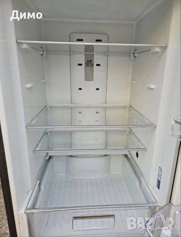 Хладилник Hotpoint Ariston 300L | No Frost | Дисплей | Отличен ❄️, снимка 3 - Хладилници - 53323064