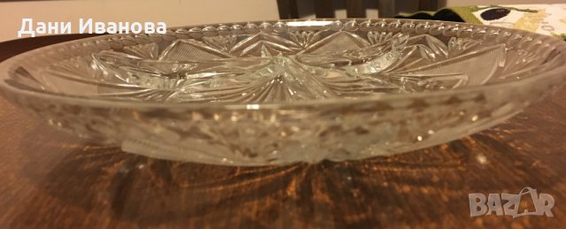 Кристална кръгла ордьовърна чиния, снимка 5 - Чинии - 31389392